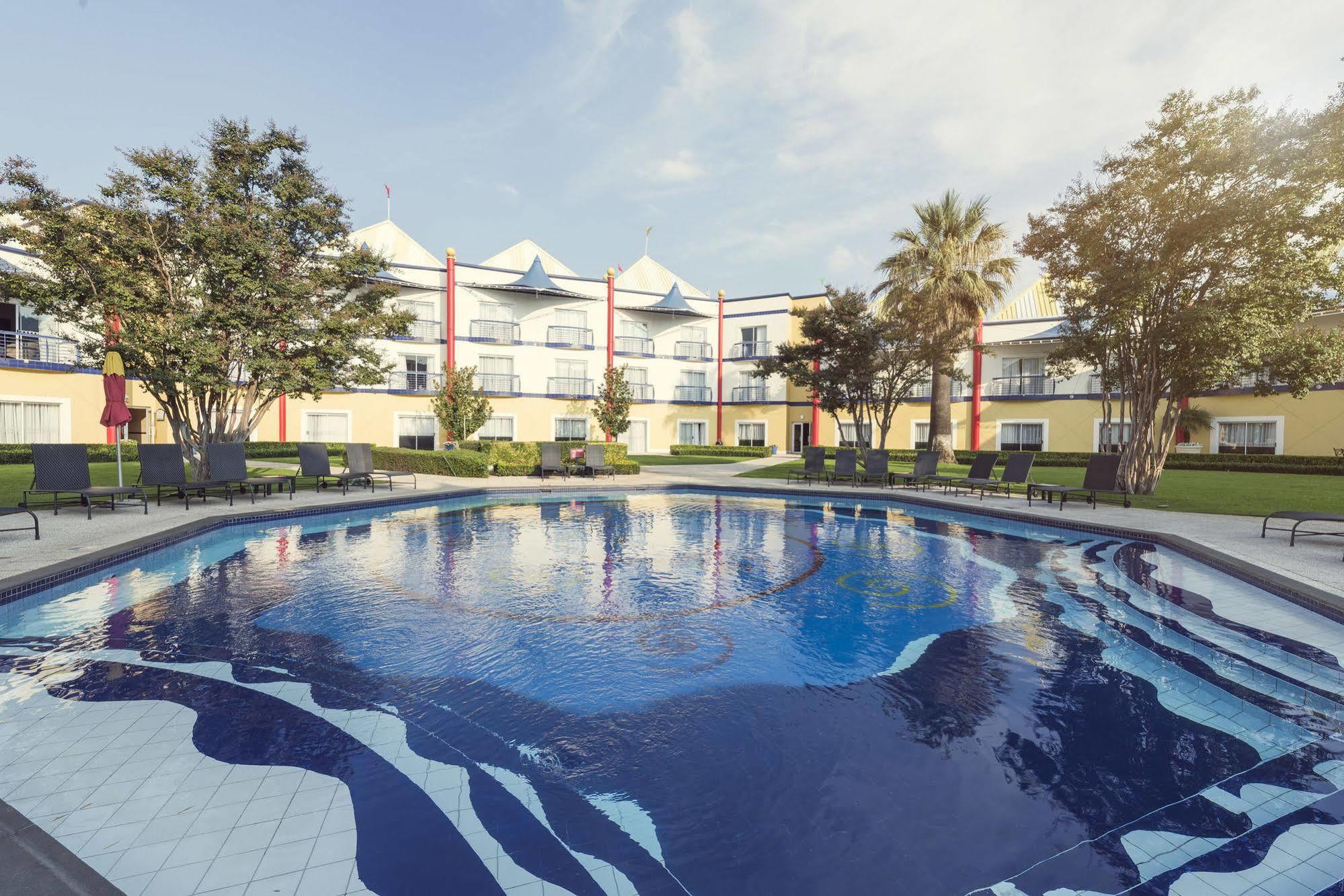 Carnival Club Hotel Johannesburg Buitenkant foto